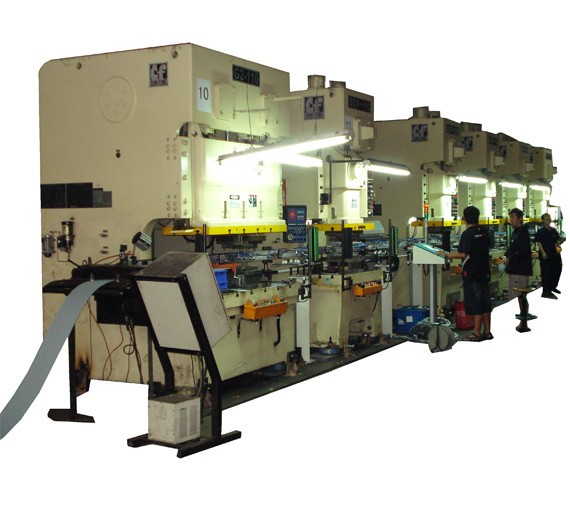 連桿式機(jī)械手：高效、穩(wěn)定、安全，沖壓加工行業(yè)的理想選擇