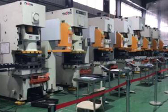 中板1米三合一送料機、獨立機械手