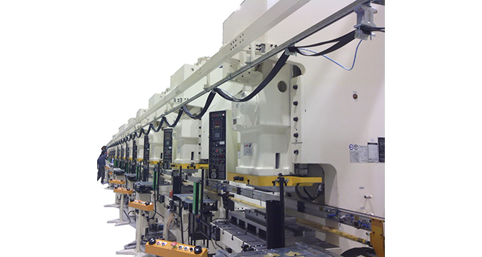 如何準(zhǔn)確選擇高性能沖壓機(jī)械手？